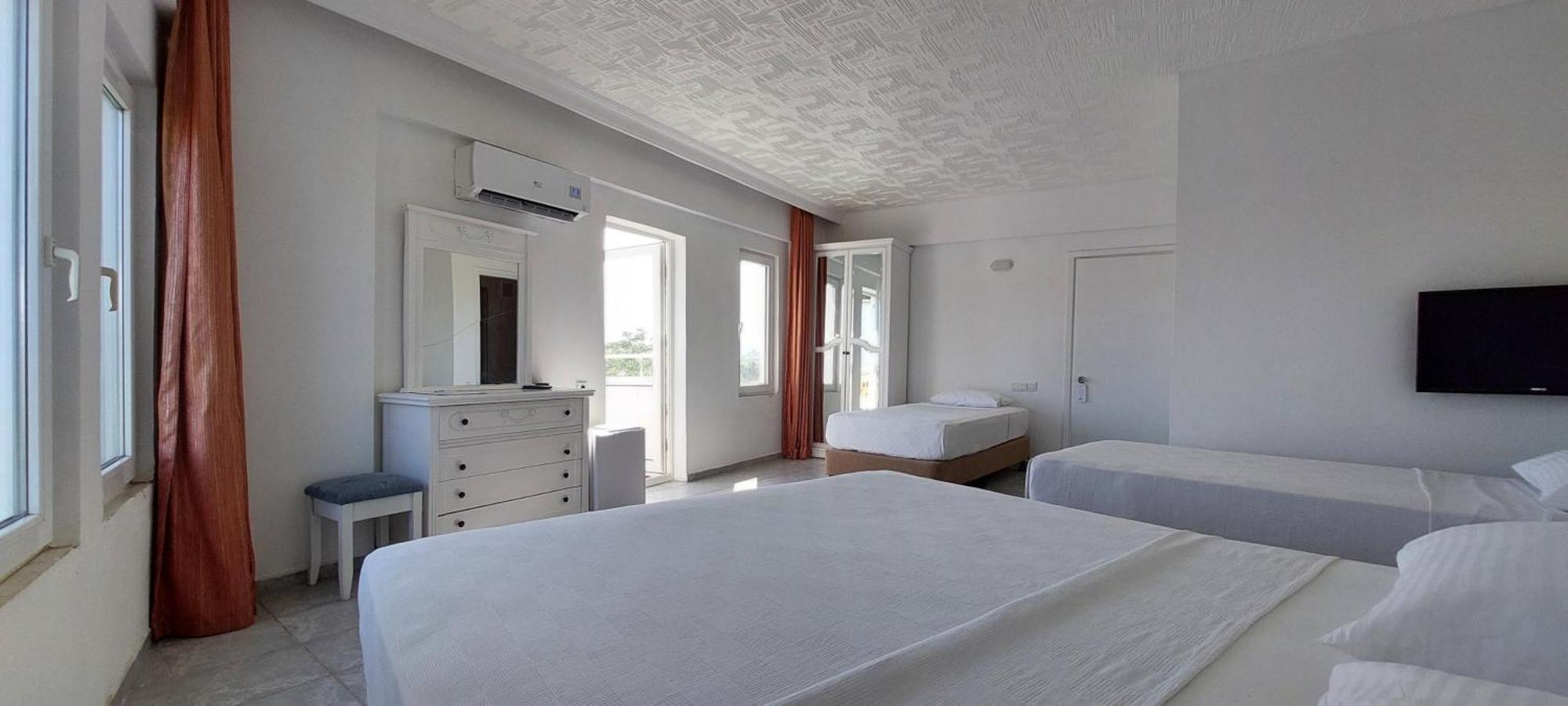 Uk Hotel Kiris Antalya Exterior photo