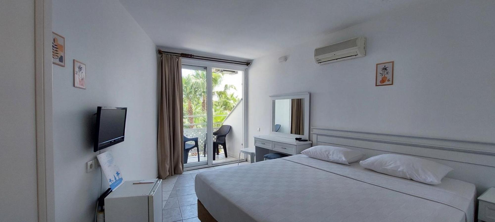 Uk Hotel Kiris Antalya Exterior photo