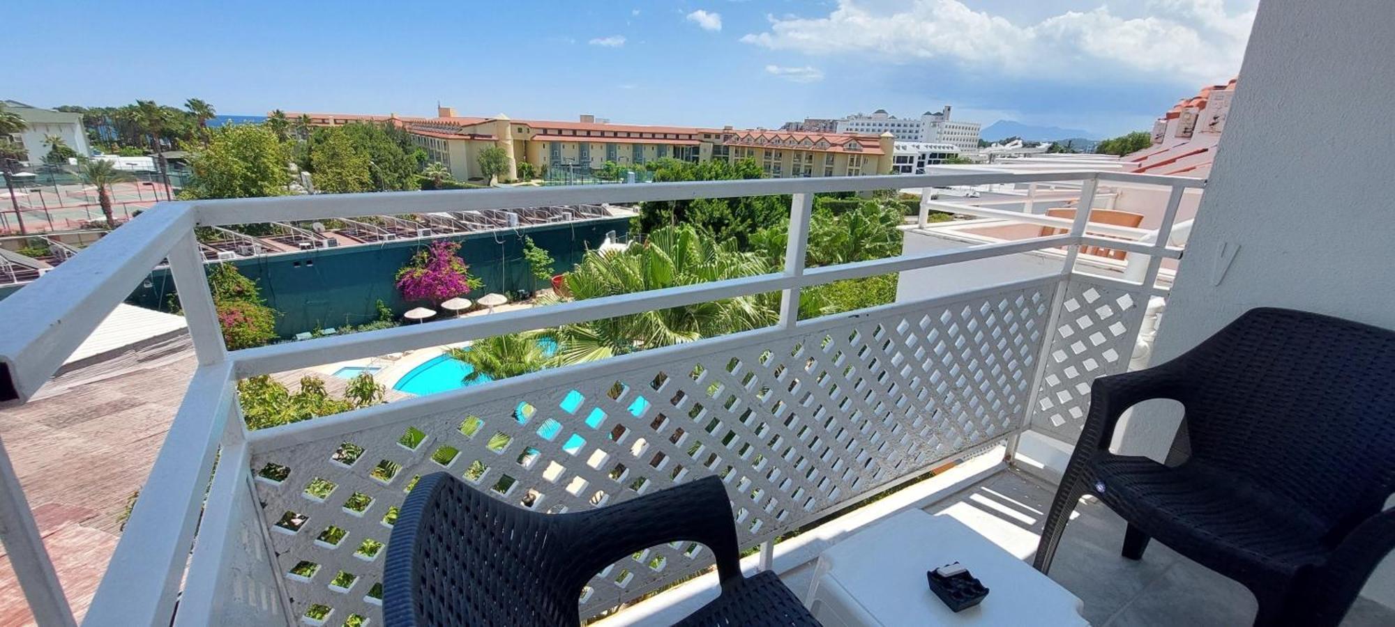 Uk Hotel Kiris Antalya Exterior photo